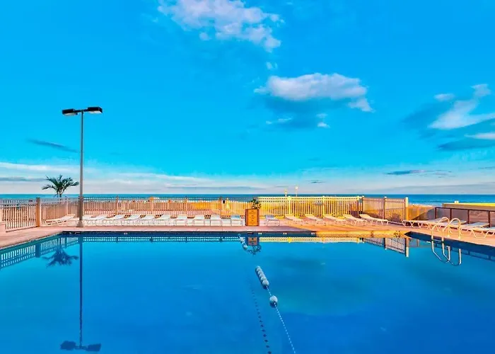 Waterfront With Incredible Views Balcony Washer & Dryer Pools & Sauna Holiday home *