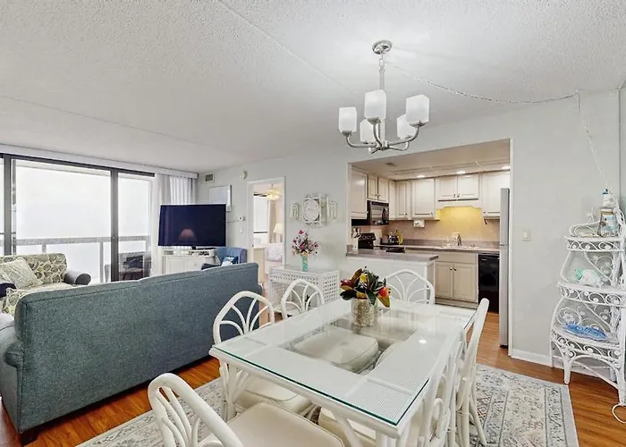 Waterfront With Incredible Views Balcony Washer & Dryer Pools & Sauna *