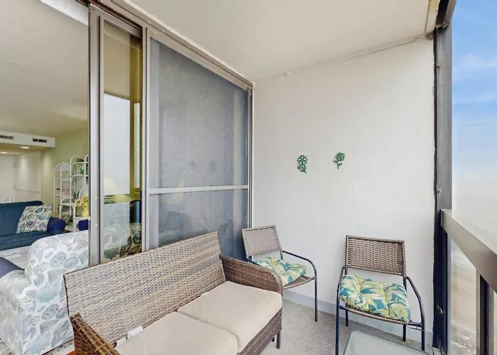 Holiday home Waterfront With Incredible Views Balcony Washer & Dryer Pools & Sauna