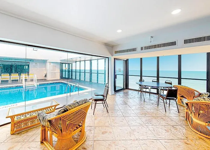 Waterfront With Incredible Views Balcony Washer & Dryer Pools & Sauna